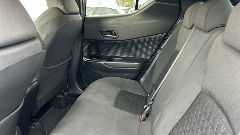 Toyota C-HR 1.8 Hybrid Design 5dr CVT Hybrid Hatchback